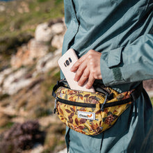 Load image into Gallery viewer, OZAEO Hiking Waist Pack | Lightweight Water-Resistant Fanny Pack for Travel &amp; Outdoor Adventures