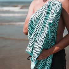 Load image into Gallery viewer, Ozaeo Microfiber Travel Towel, Fast Drying Camping Towel, Super Absorbent, Ultra Compact, Lightweight Yoga Towel for Beach, Hiking, Gym, Swimming