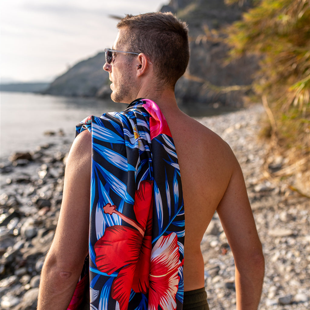 OZAEO Microfiber Beach Towel Set 3-Pack | Quick Dry, Sand Resistant & Ultra Absorbent Travel Towels with Mesh Bag